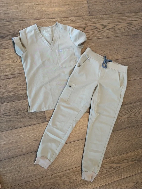 Figs set - Picture 2 of 4